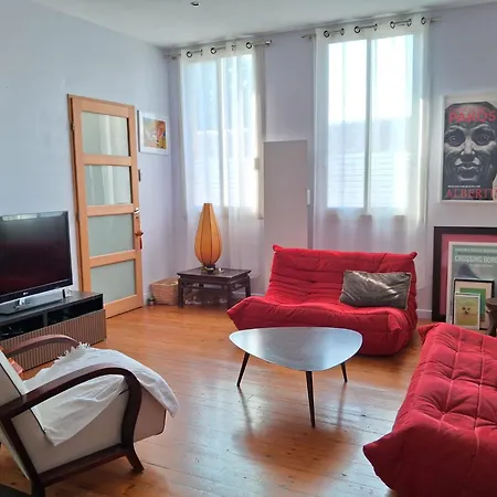 Apartamento Charmante Maison Avec Exterieur Paisible, Proche Centre Bordéus